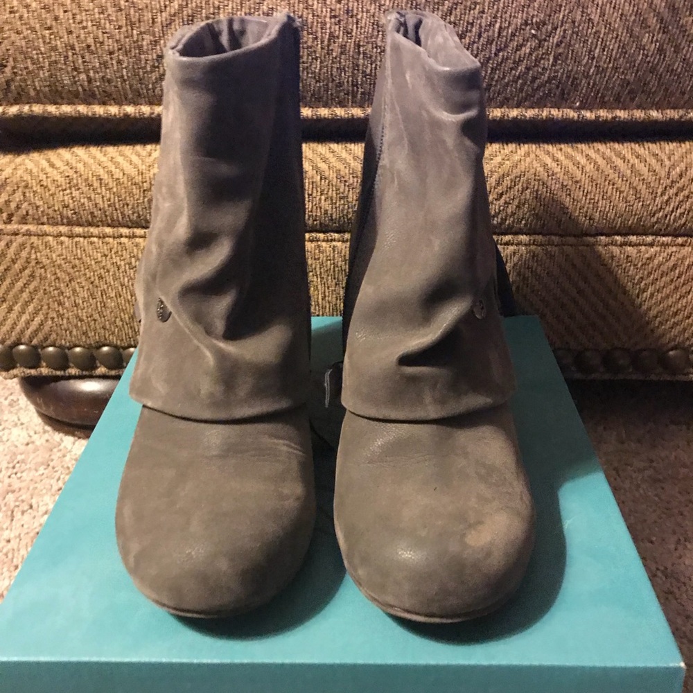 Grey Blowfish Booties